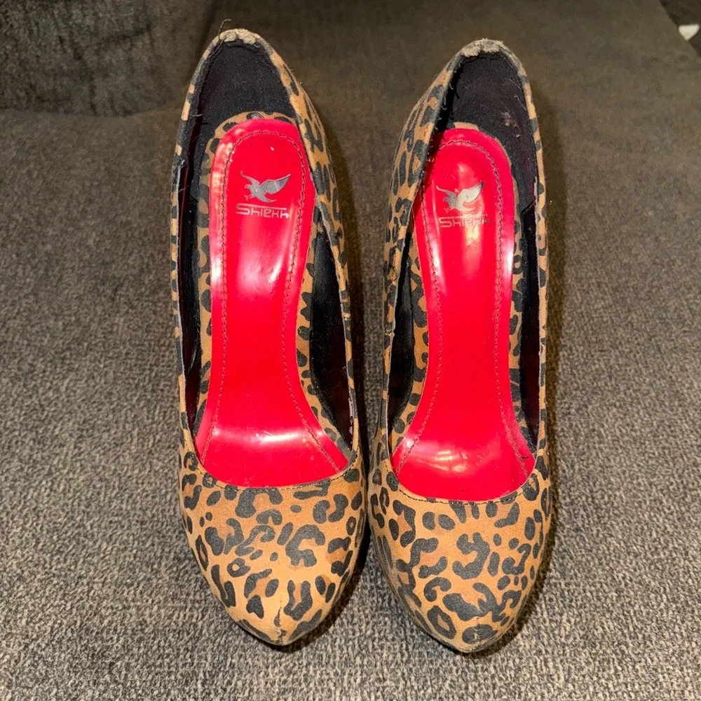 RED BOTTOMS Leopard animal Print Stiletto high Heels Red Soles 7.5 valentine - Picture 3 of 11